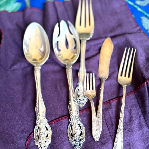 La Scala by Gorham Sterling Silver Flatware set for 9 settings. 62 Pieces - Picture 4 of 6